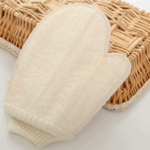 Made of pure natural plant fiber, loofah is breathable and absorbent. It can remove dead skin, exfoliate, and deeply cleanse the skin. It can effectively control oil without hurting the skin. It has a comfortable texture and is healthy and safe.